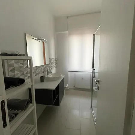 House アパート *