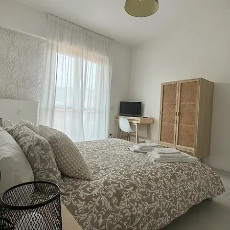 アパート House カロルツィオコルテ