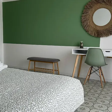 House Apartment *