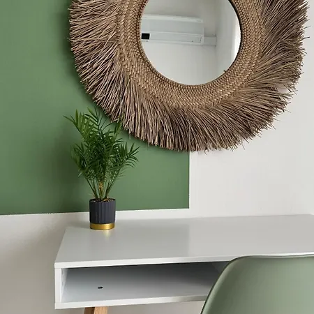 דירה House *